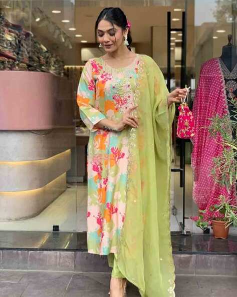 Chic Floral Print Straight Kurta Set – A Must-Have for Women