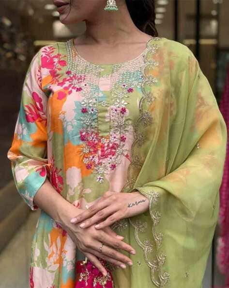 Chic Floral Print Straight Kurta Set – A Must-Have for Women