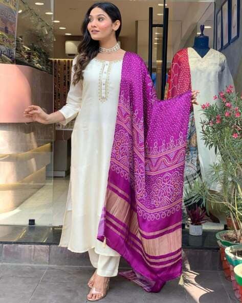 Lightweight White Kurta Set - Ideal for Every Occasion