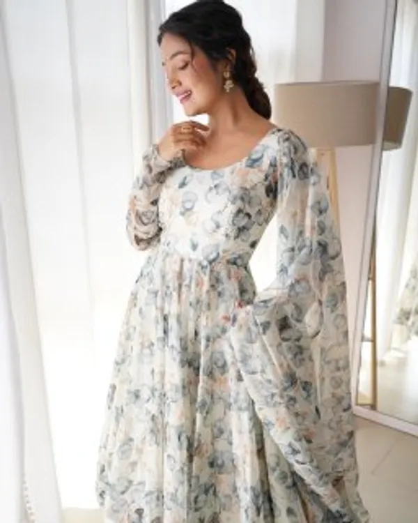 Elegant White Organza Silk Anarkali for Women – Timeless Ethnic Wear for Special Occasions